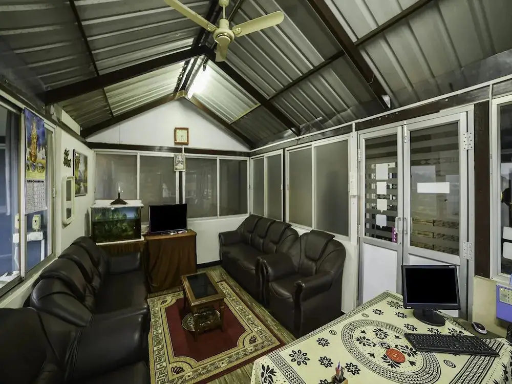 Кунур: OYO 28641 Vijaya Deepa Guest House