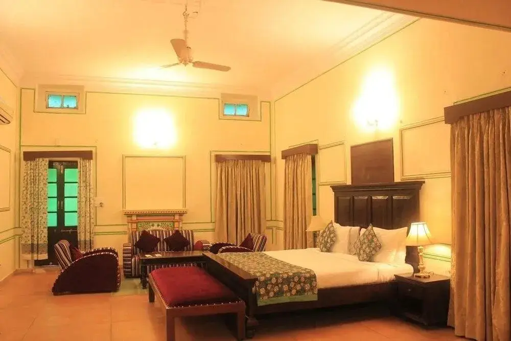 Навалгарх: Hotel Roop Vilas Palace