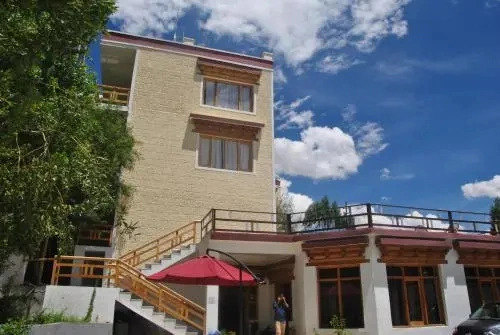 Лех: Hotel La Buddha