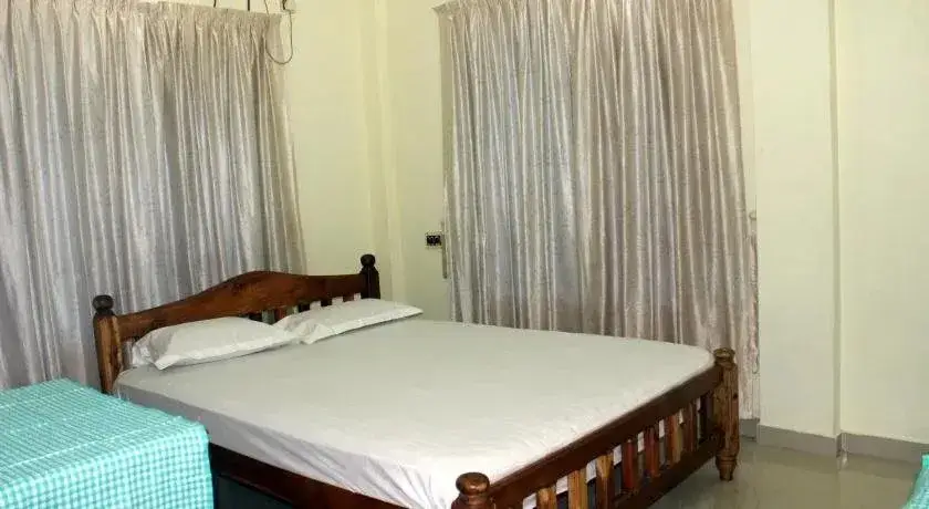 Варкала: Athira Garden Beach Resort