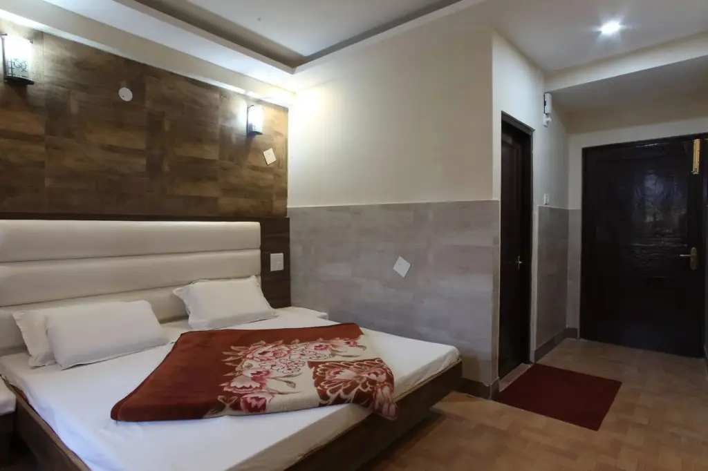 Катра: Hotel Amrita