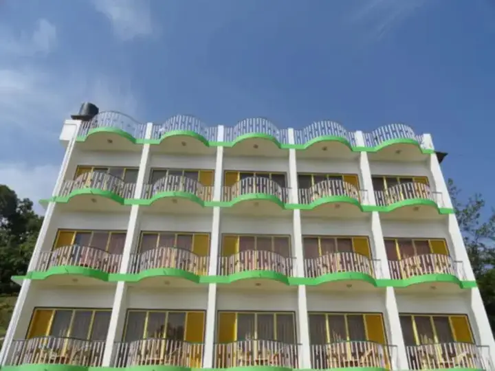 Раникхет: Hotel Vishaka Palace