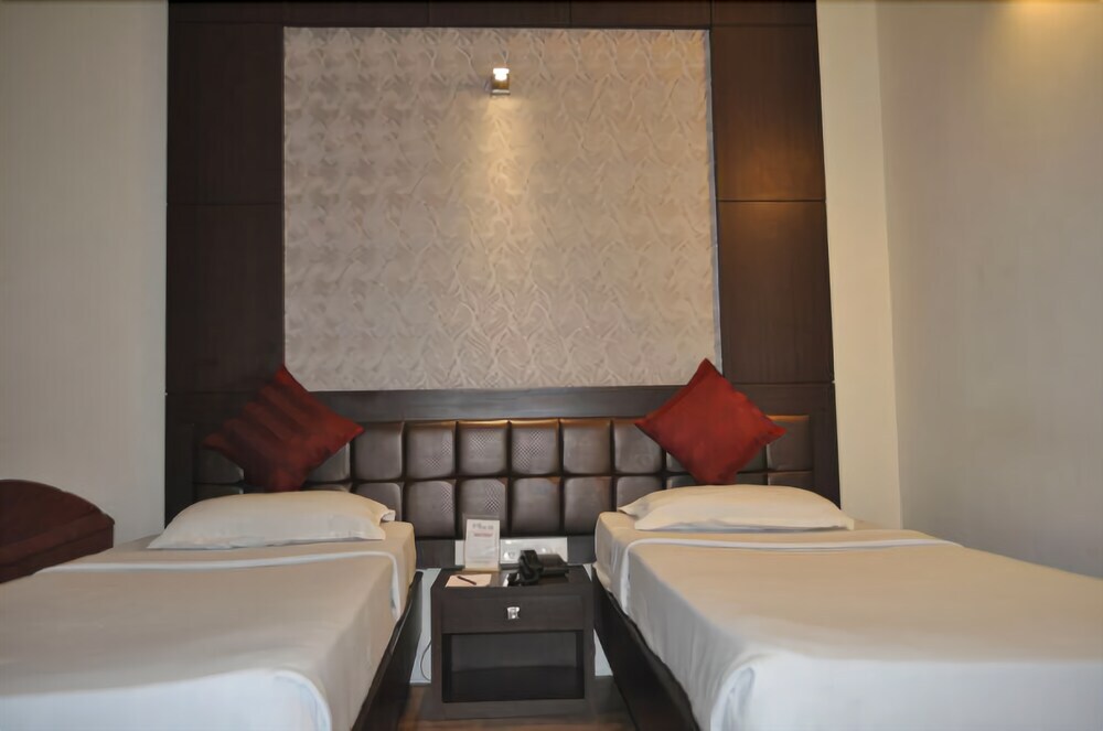 Варанаси: Starihotels Cantt Varanasi