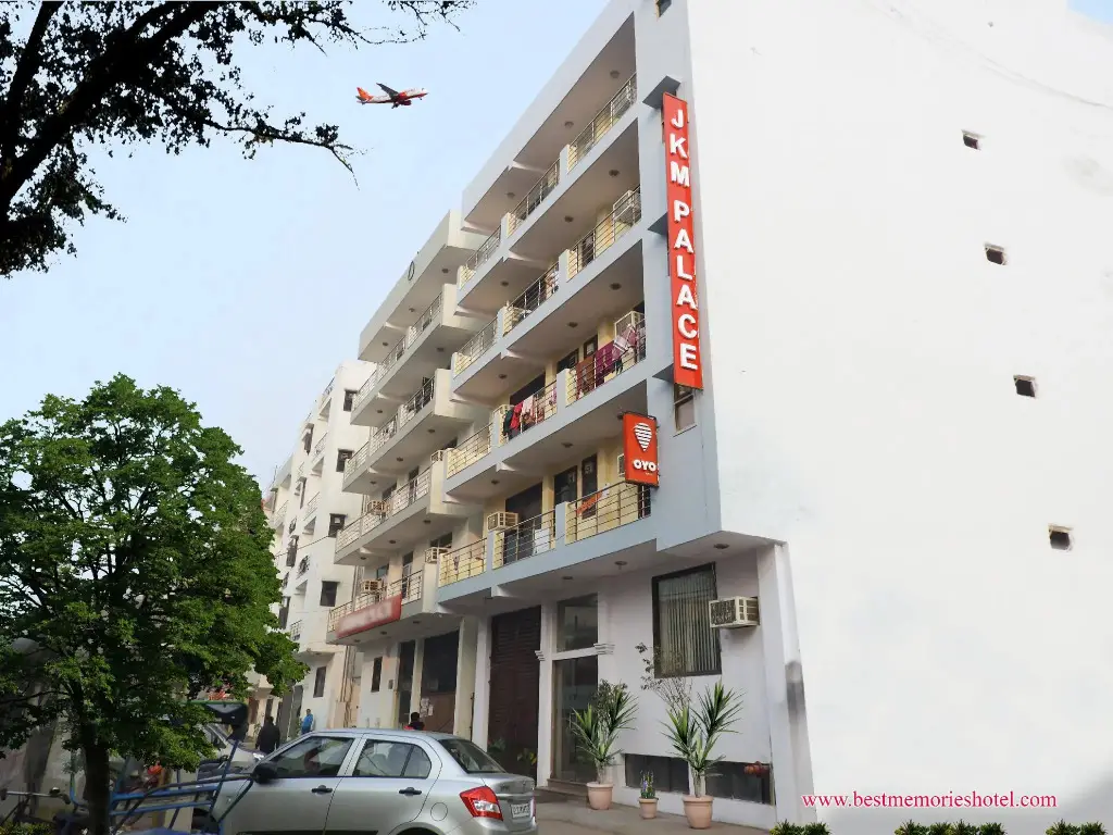 Jana Residency Hotel — фото 1