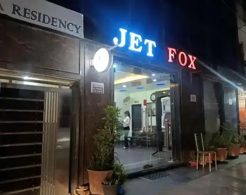 JET FOX By Aero View Hotel, Delhi Airport — фото 1