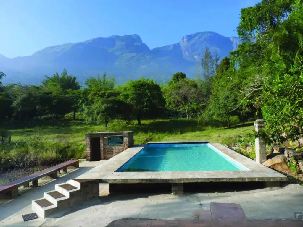 Ути: Jungle Hut Resorts