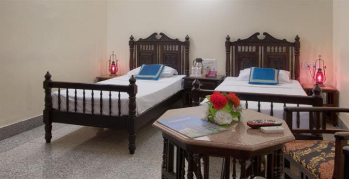 Rajvi Palace Hotel — фото 1