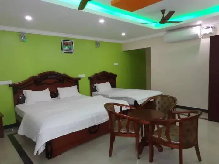 Вилуппурам: Hotel Krish Residency