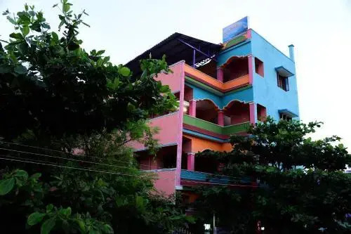Rainbow Guest House — фото 1