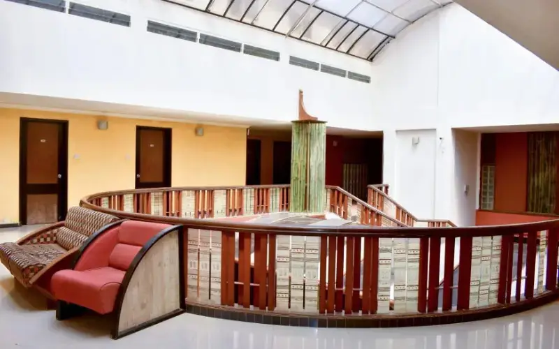 Хубли: Metropolis Hotel