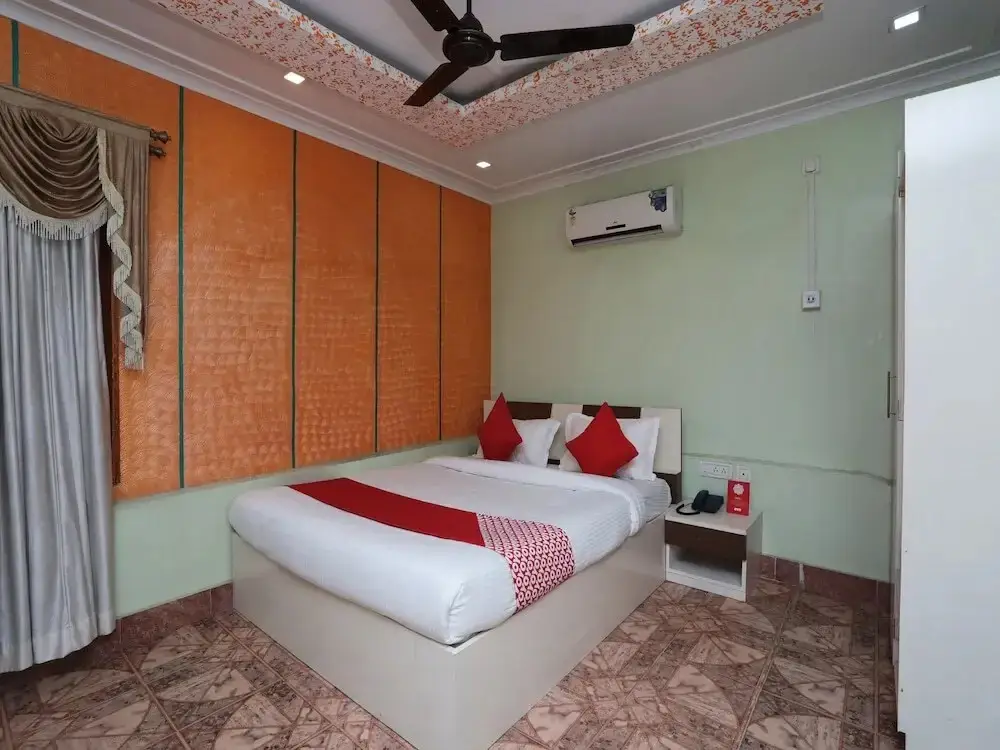 Мандармани: Hotel Megha
