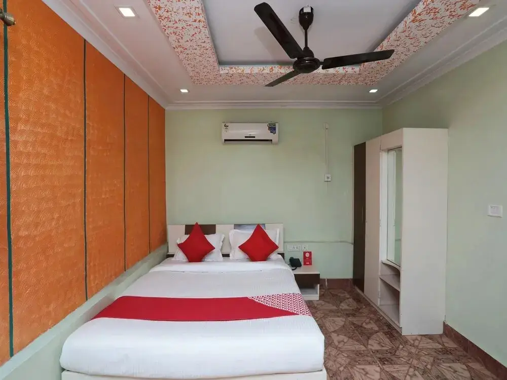Мандармани: Hotel Megha
