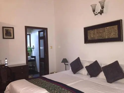 Нью-Дели: Master Bed and Breakfast