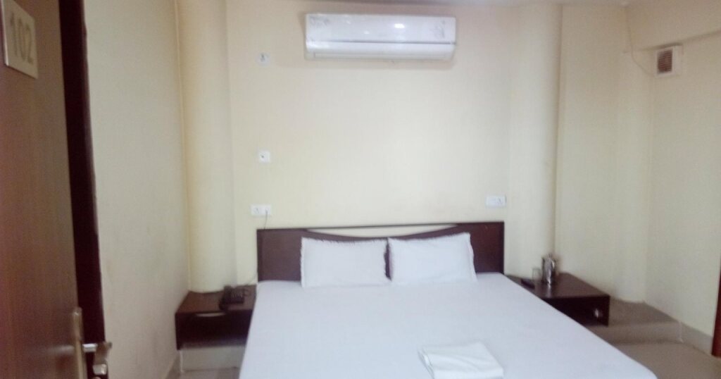 Крепость Ramnagar: Hotel Sun Shine