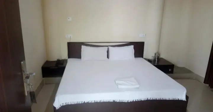 Крепость Ramnagar: Hotel Sun Shine
