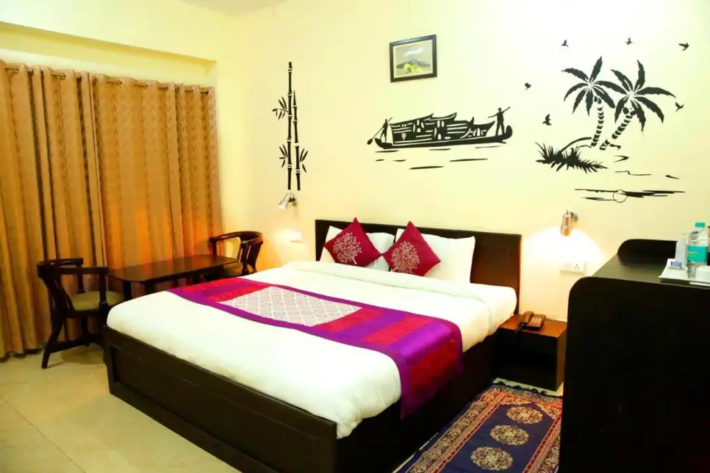 Наинитал: Hotel Avlokan - Near Kainchi Dham Mandir