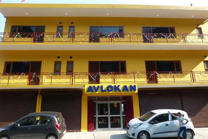 Наинитал: Hotel Avlokan - Near Kainchi Dham Mandir