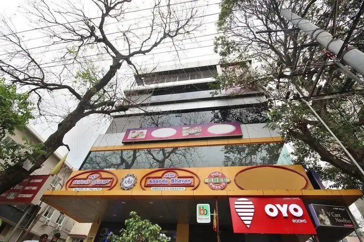 Бангалор: OYO 437 Hotel Vastav Comforts Inn