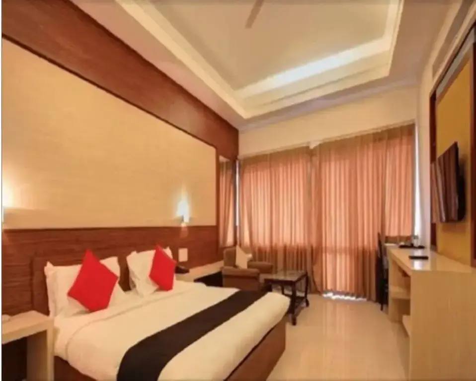 Хубли: The Hans Hotel - Hubli