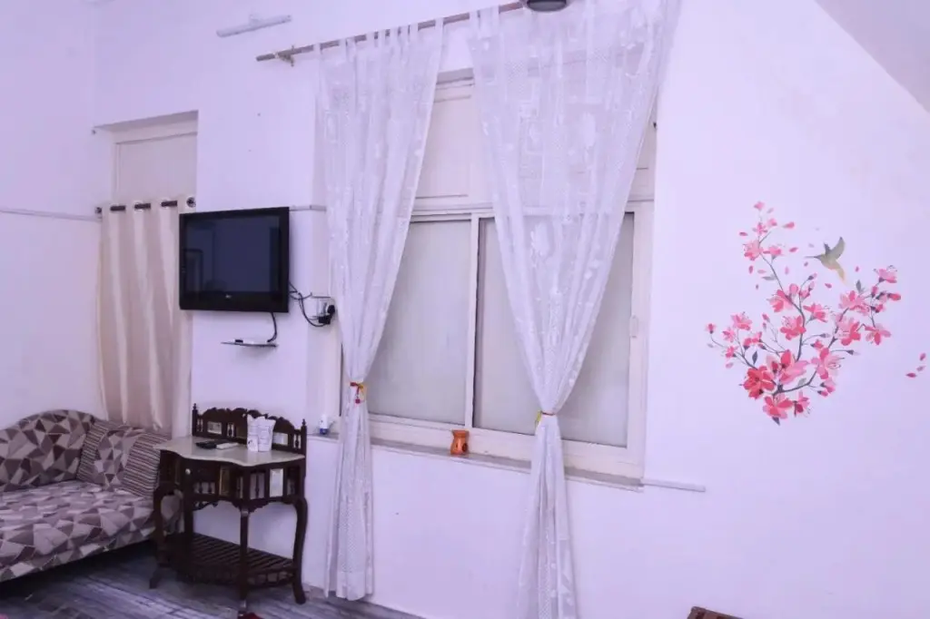 Аджмер: The Villa
