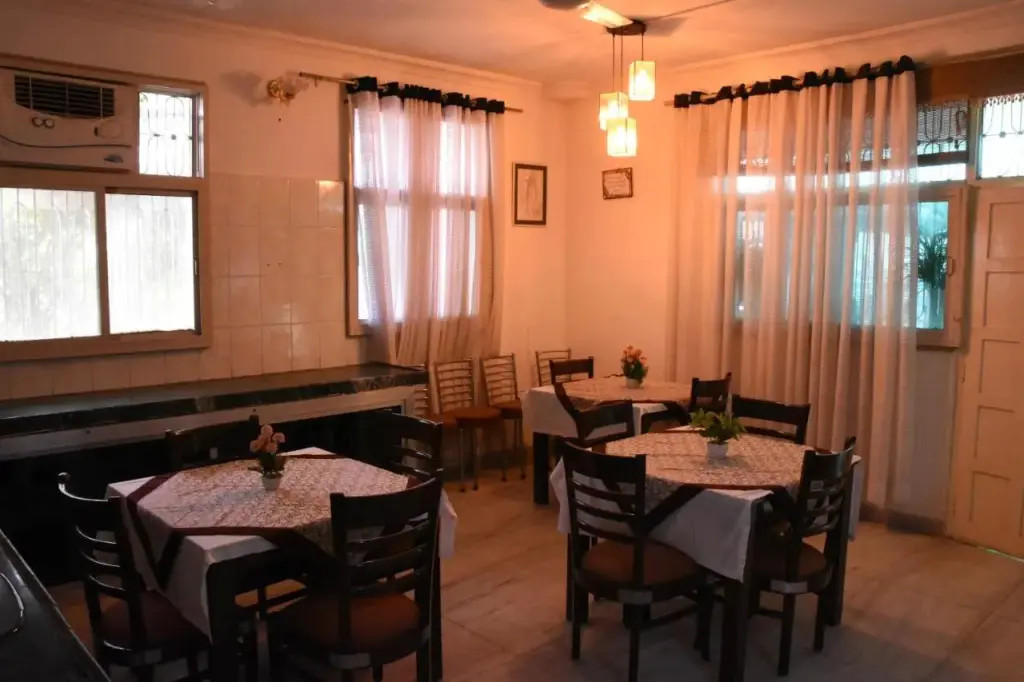 Аджмер: The Villa
