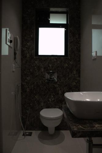 Тхане: Hotel Sai Sanidhya