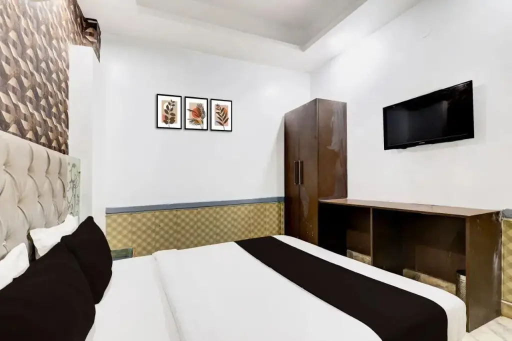 Rohtak: Hotel Saffron
