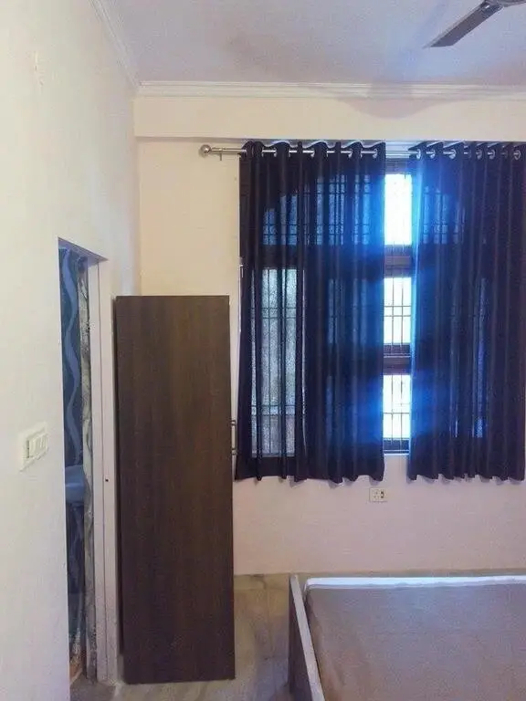Pink Palace Guest House — фото 1