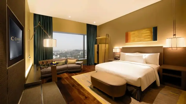 Пуна: Conrad Pune by Hilton