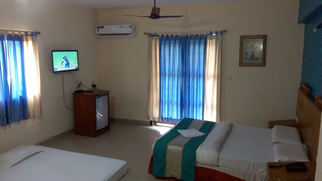 Krish Holiday Inn Baga — фото 1
