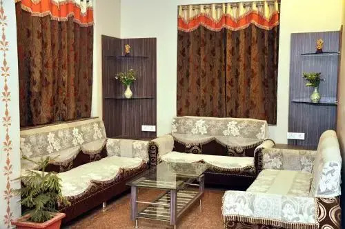 Биканер: Hotel Marudhar Palace
