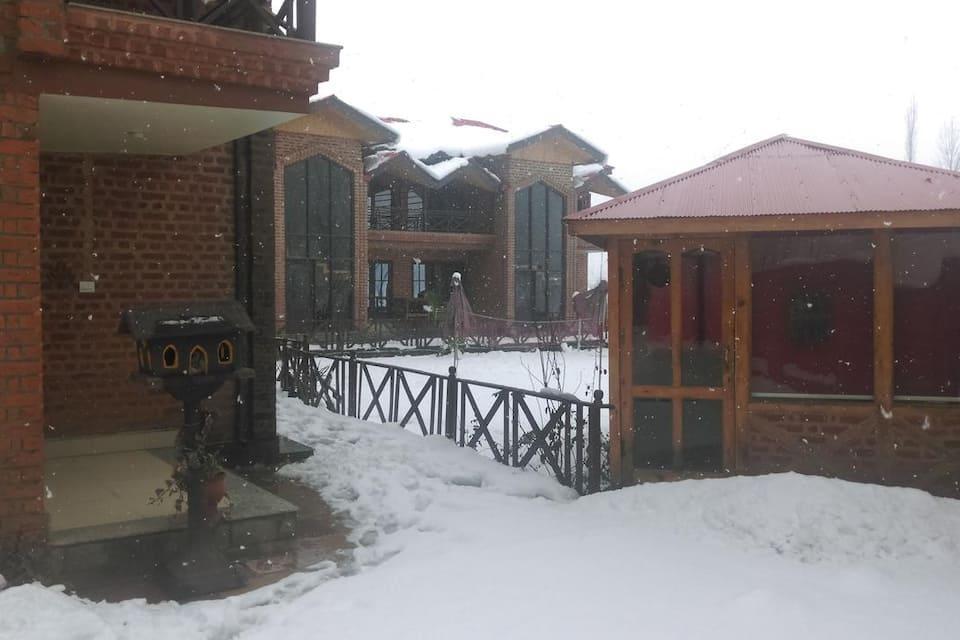 Шринагар: Cedrus By Evoke Resort