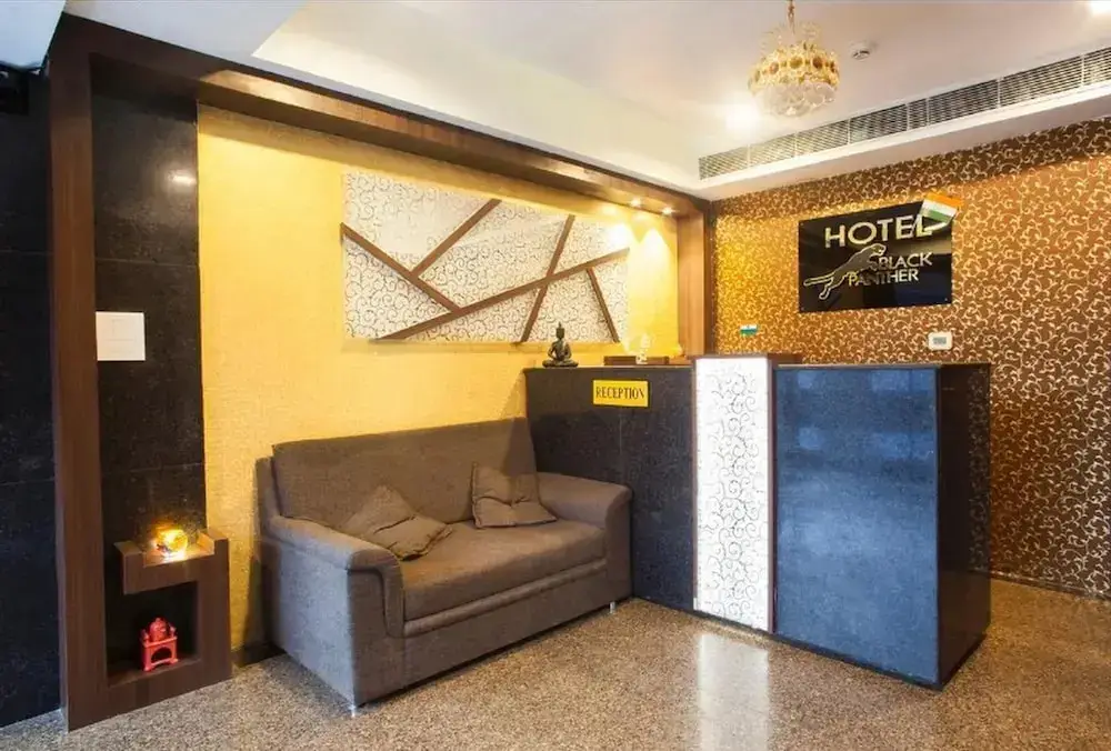 Ганганагар: Black Panther Hotel