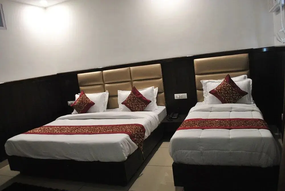 Катра: Green Hotel & Restaurant