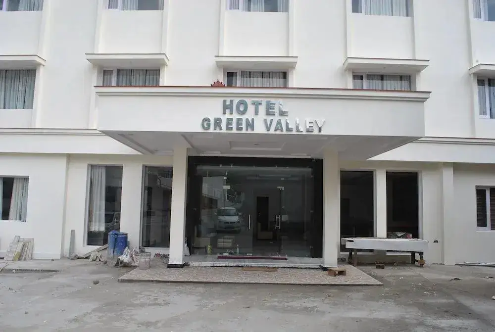 Катра: Green Hotel & Restaurant
