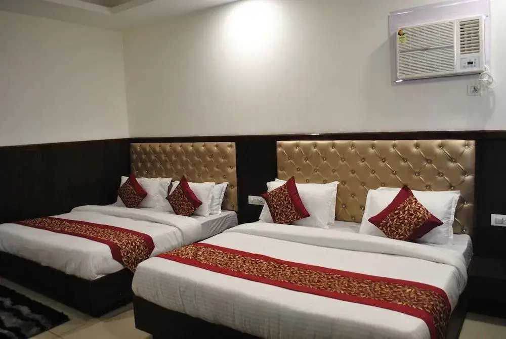 Катра: Green Hotel & Restaurant