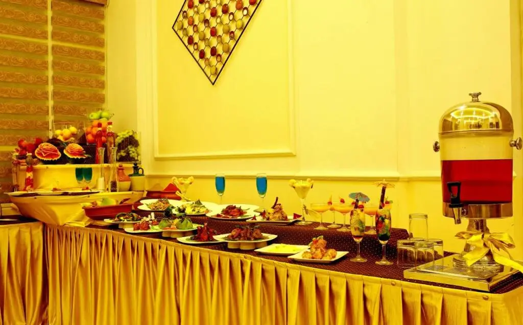 Аллеппи: Camelot Hotel