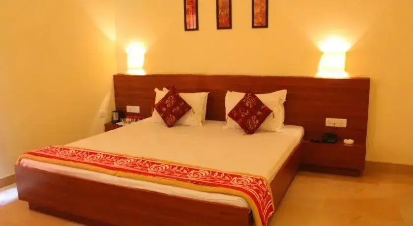 Хошиарпур: Hotel Garden Court