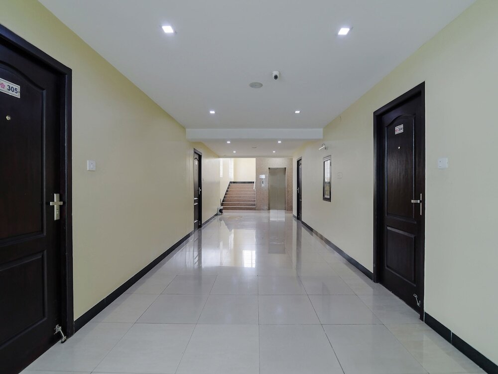 Коимбатур: Oyo 11563 Shiva Grand Inn