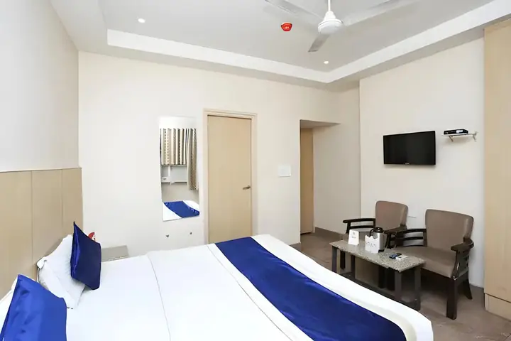 Канпур: Hotel Malik Residency
