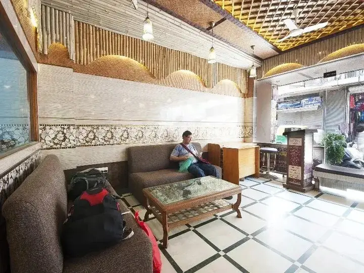 Нью-Дели: iLodge Main Bazaar