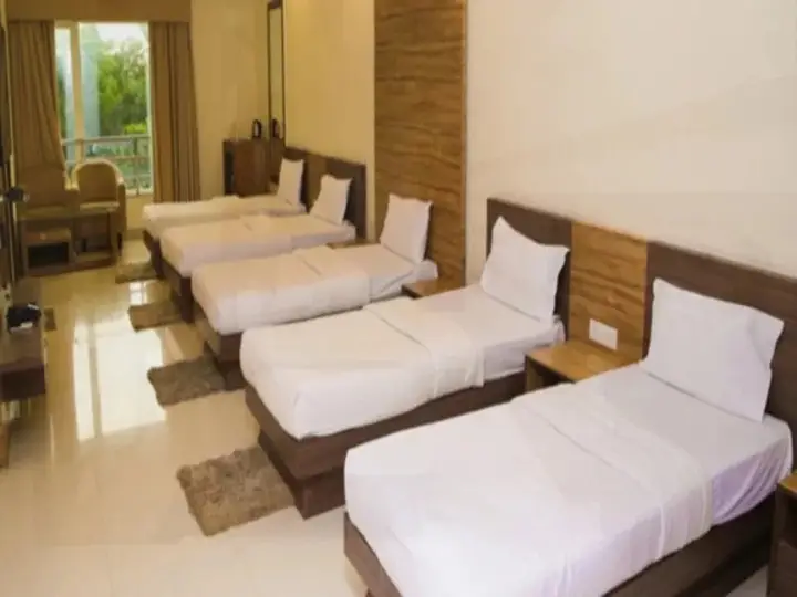 Удджайн: Meghdoot Hotel & Resorts