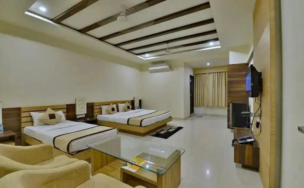Удджайн: Meghdoot Hotel & Resorts