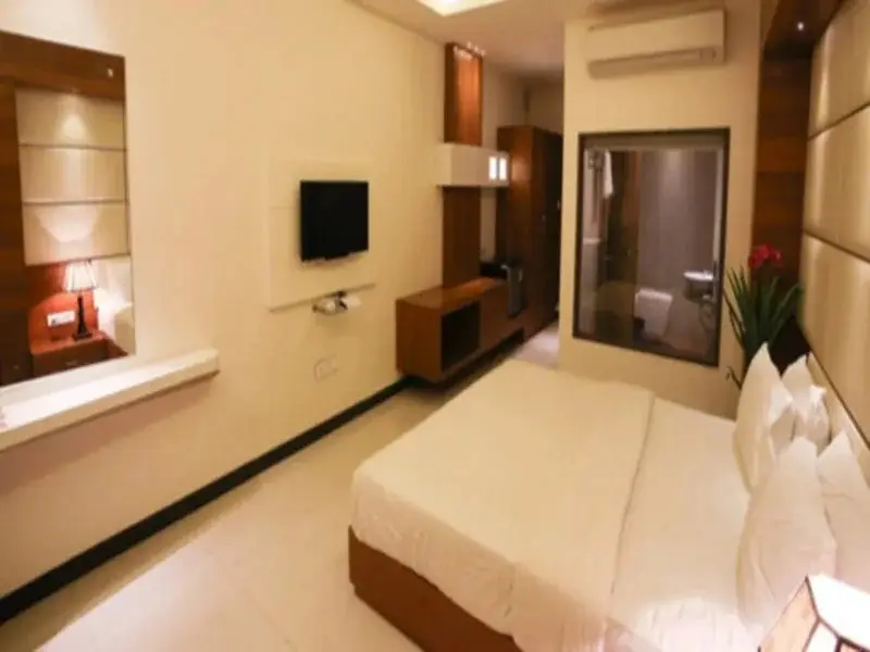 Удджайн: Meghdoot Hotel & Resorts