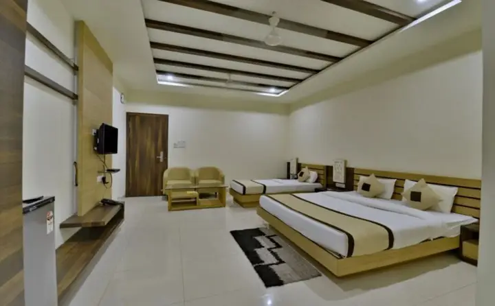 Удджайн: Meghdoot Hotel & Resorts