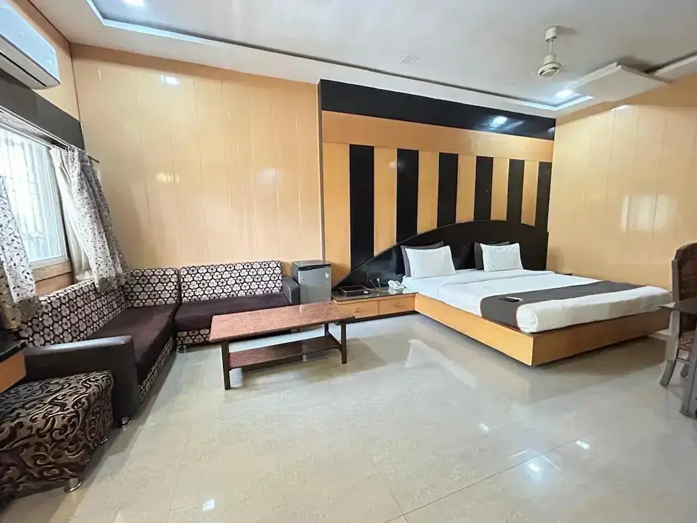 Нагпур: Hotel Rahul Palace by OYO Rooms