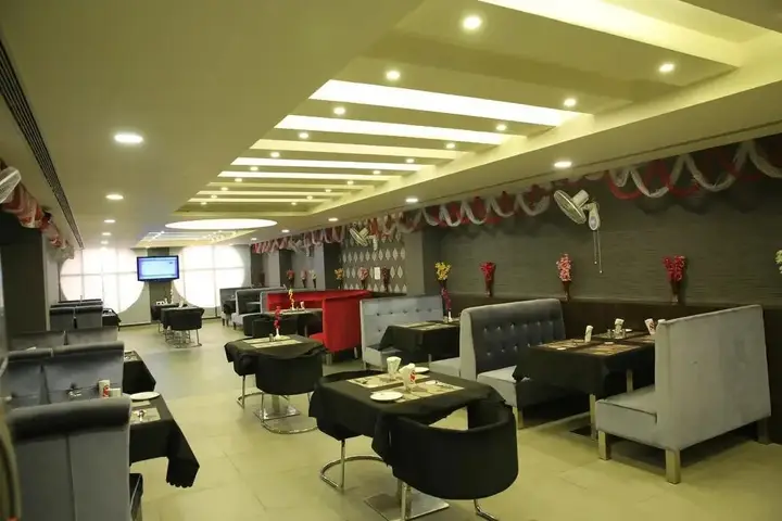 Крепость Ramnagar: Hotel SV