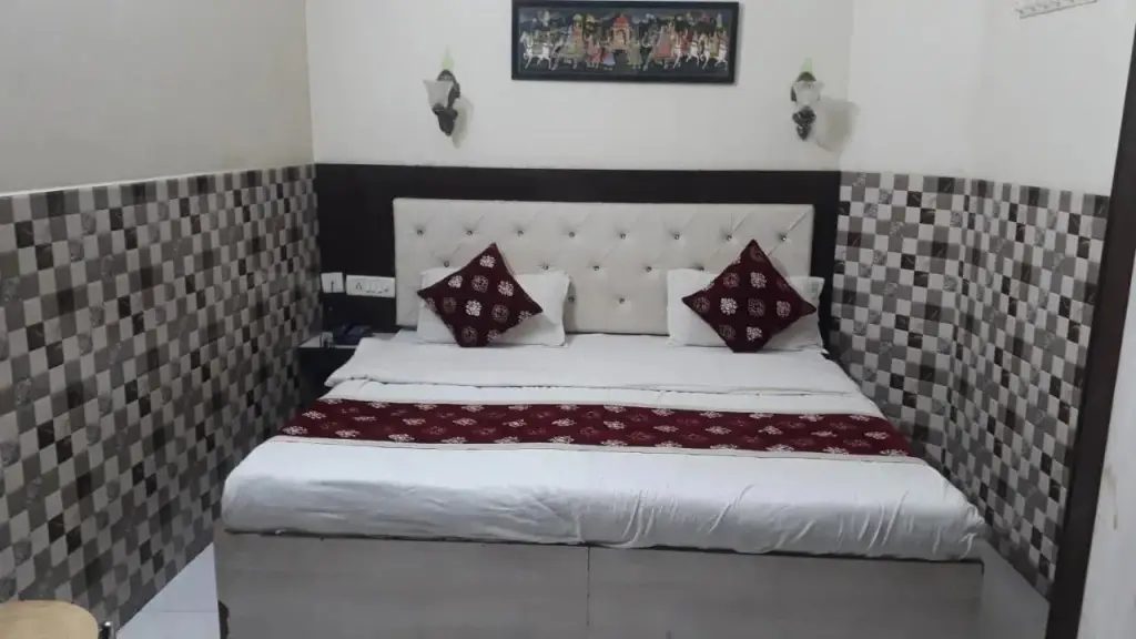 Агра: Fabhotel Sarwan