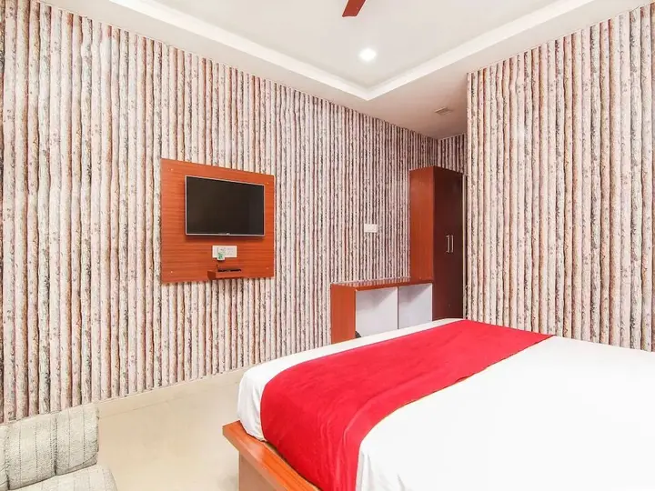 Лакхнау: OYO 4308 Hotel Zaarang Inn