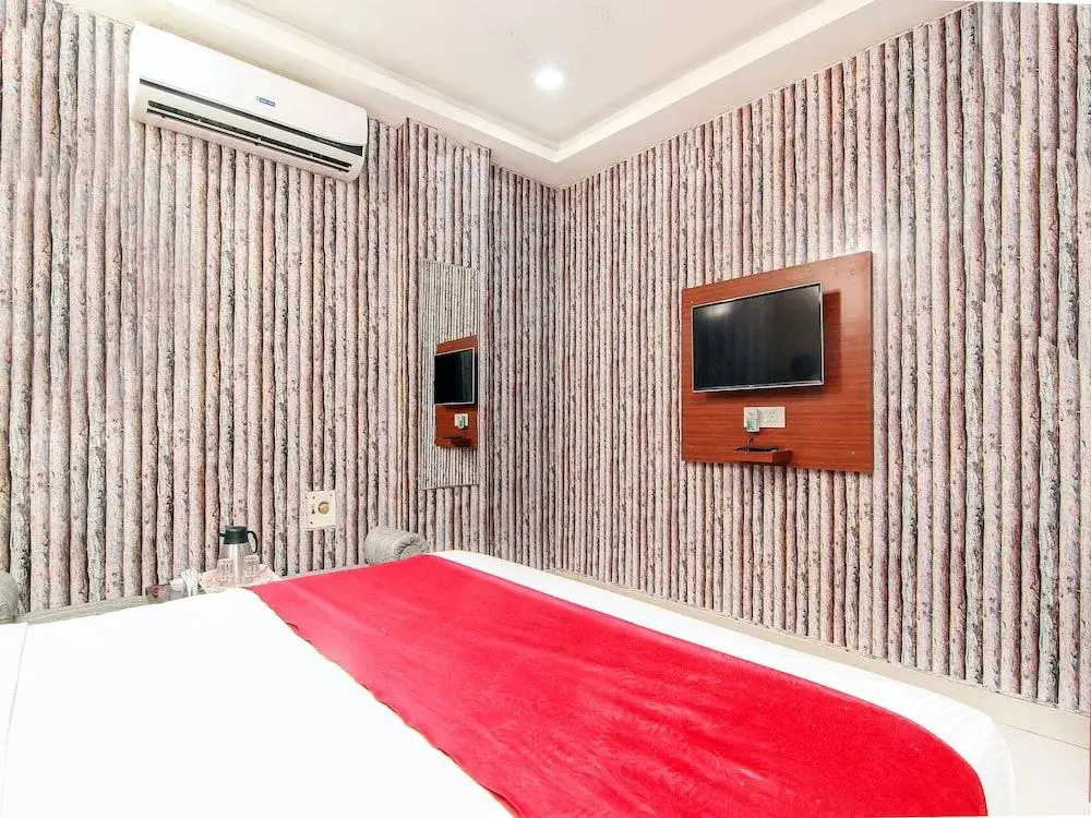 Лакхнау: OYO 4308 Hotel Zaarang Inn